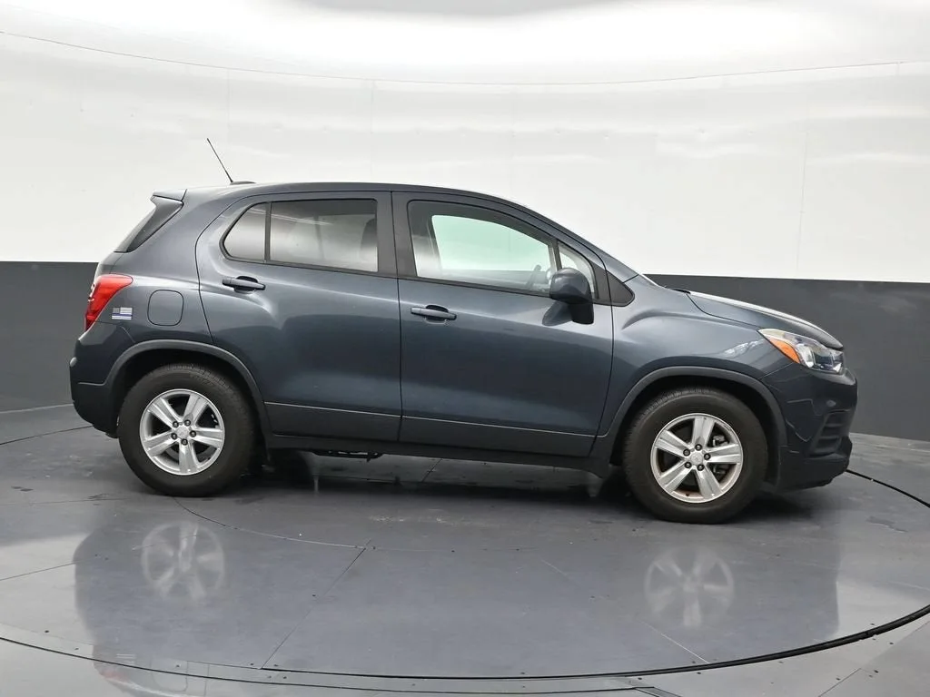 2021 Chevrolet Trax LS photo 7