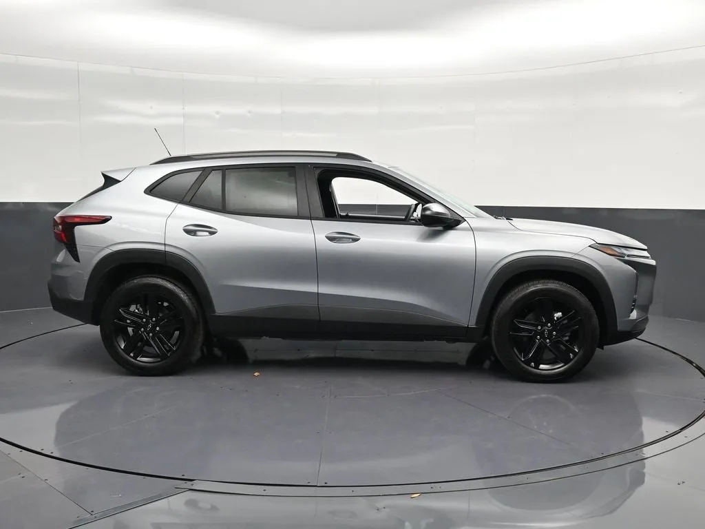 2026 Chevrolet Trax ACTIV photo 4
