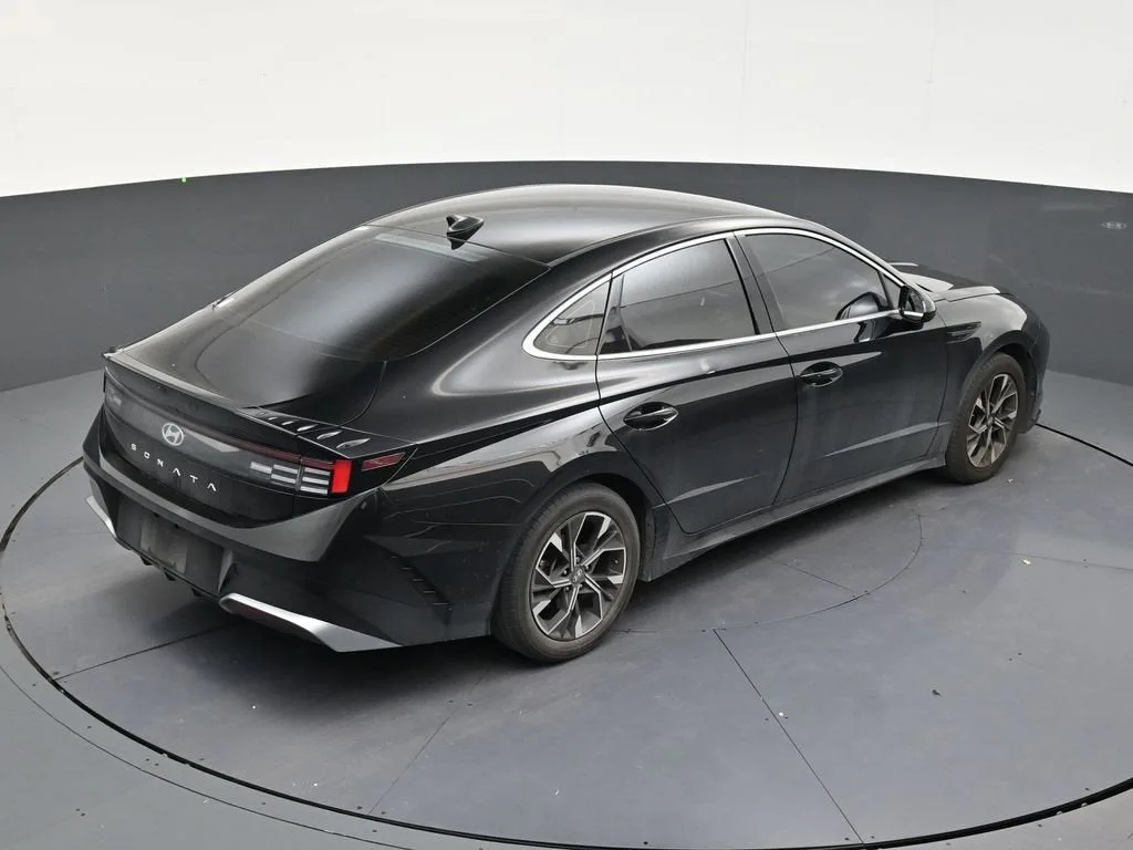 2024 Hyundai Sonata SEL photo 17