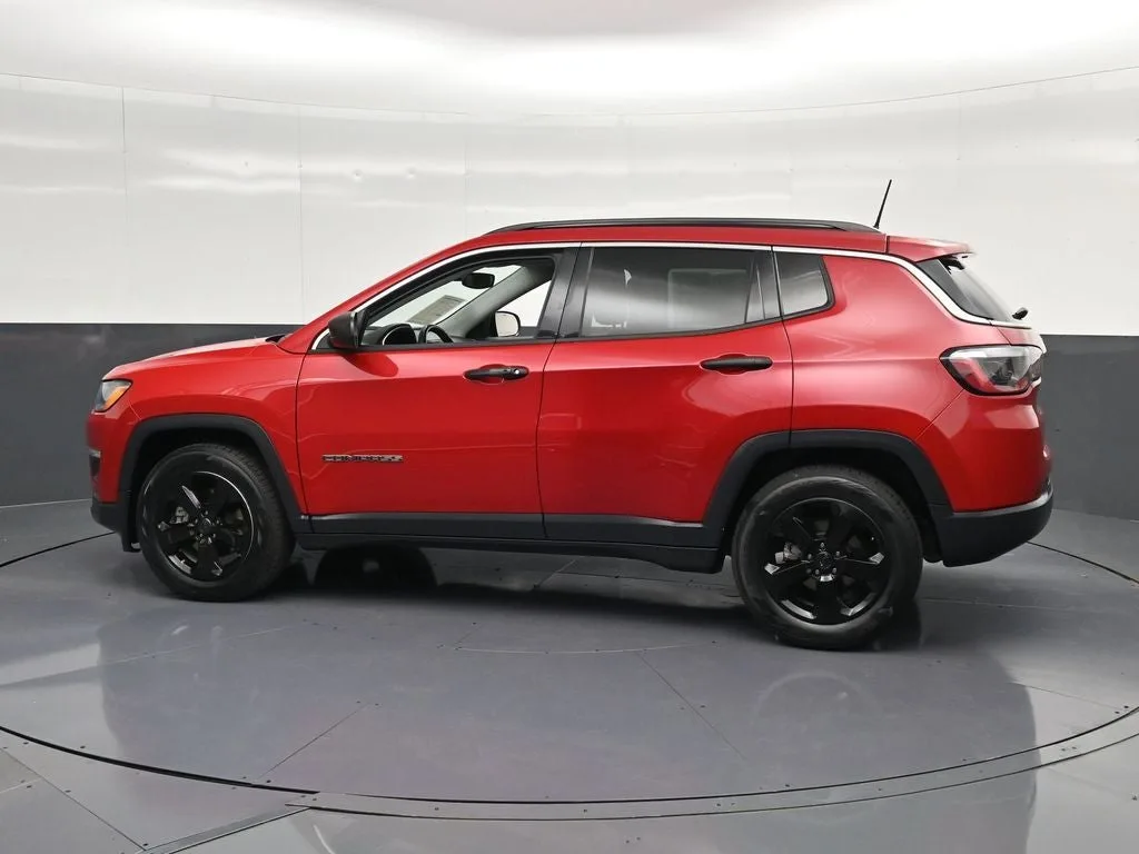 2021 Jeep Compass Latitude photo 8