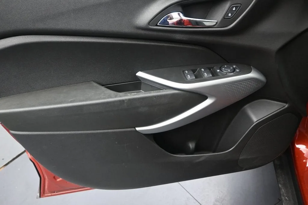 2024 Chevrolet Trax LS photo 11