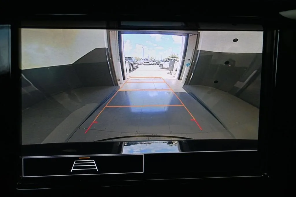 2022 Chevrolet Traverse LT Cloth photo 11