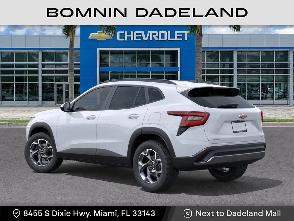 2026 Chevrolet Trax LT photo 3