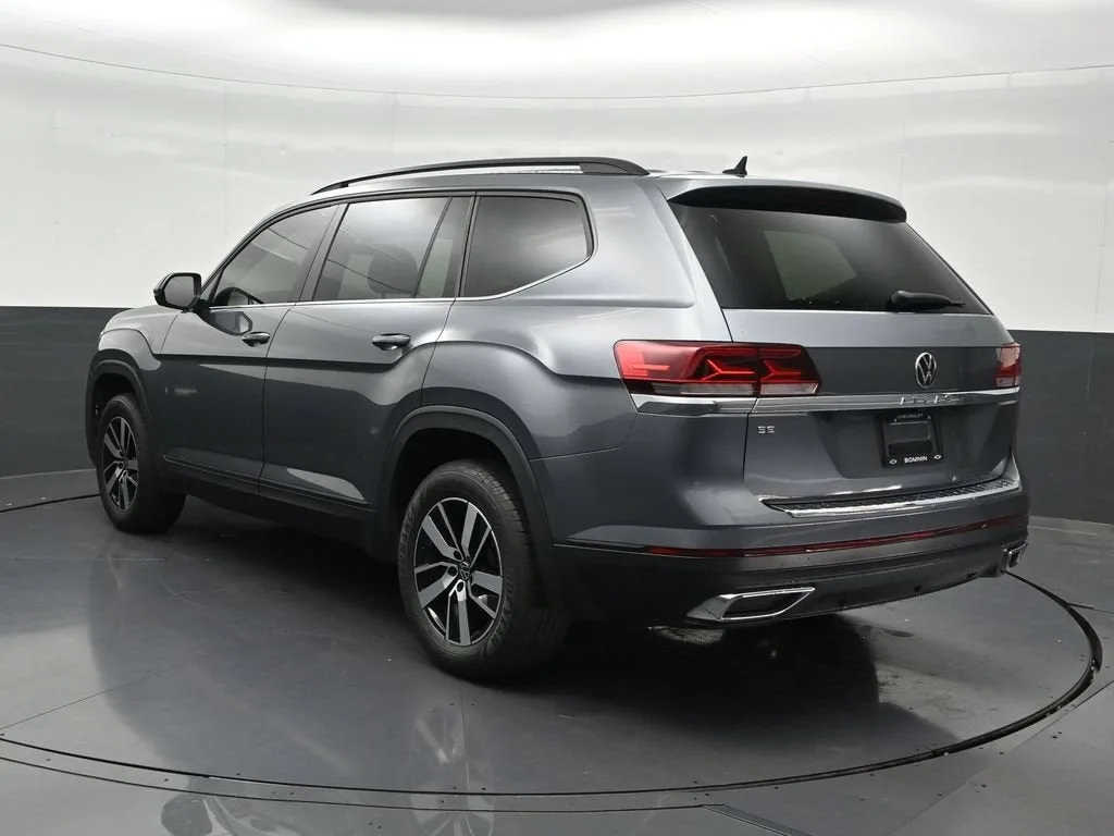 2022 Volkswagen Atlas 2.0T SE photo 3