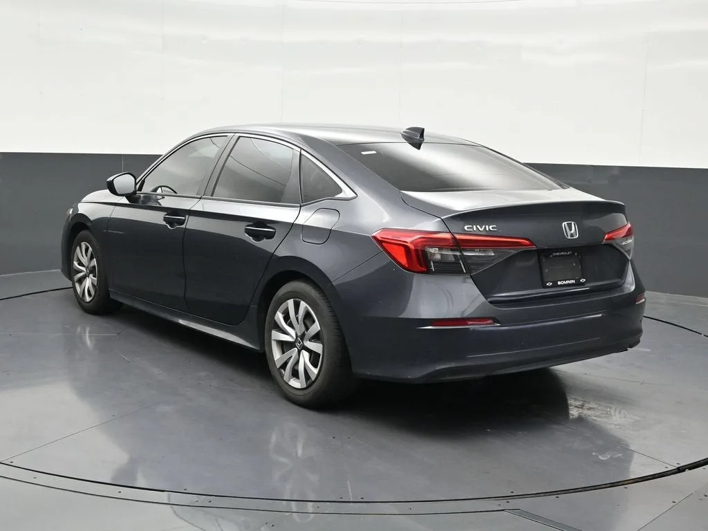2024 Honda Civic Sedan LX photo 3