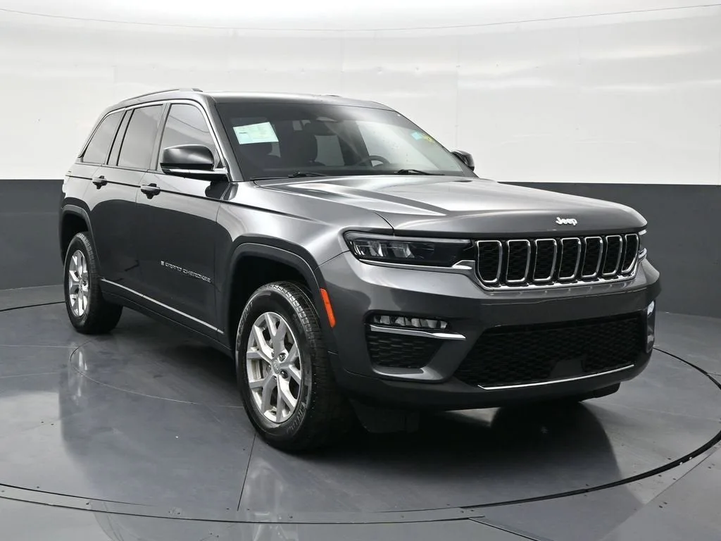 2023 Jeep Grand Cherokee Limited 4x2 photo 7