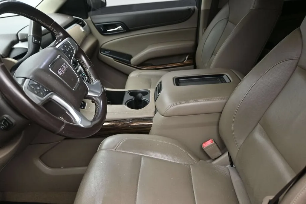 2020 GMC Yukon SLT photo 11