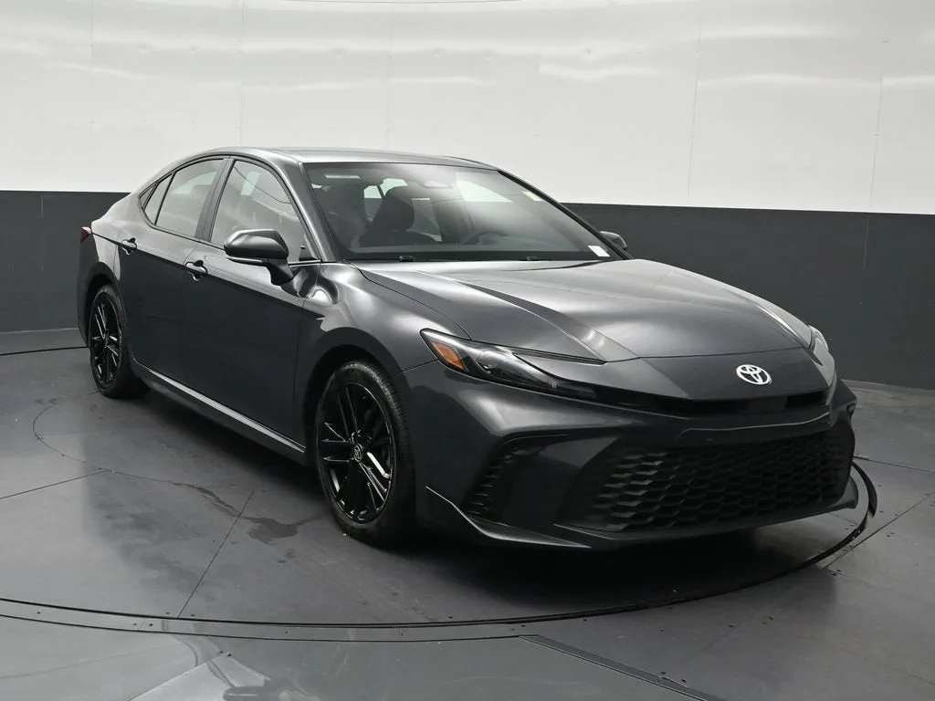 2026 Toyota Camry LE photo 8