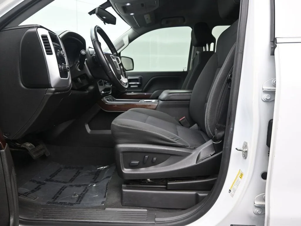 2018 GMC Sierra 1500 SLE photo 12