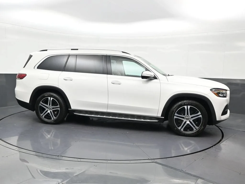 2022 Mercedes-Benz GLS 450 4MATIC® photo 6