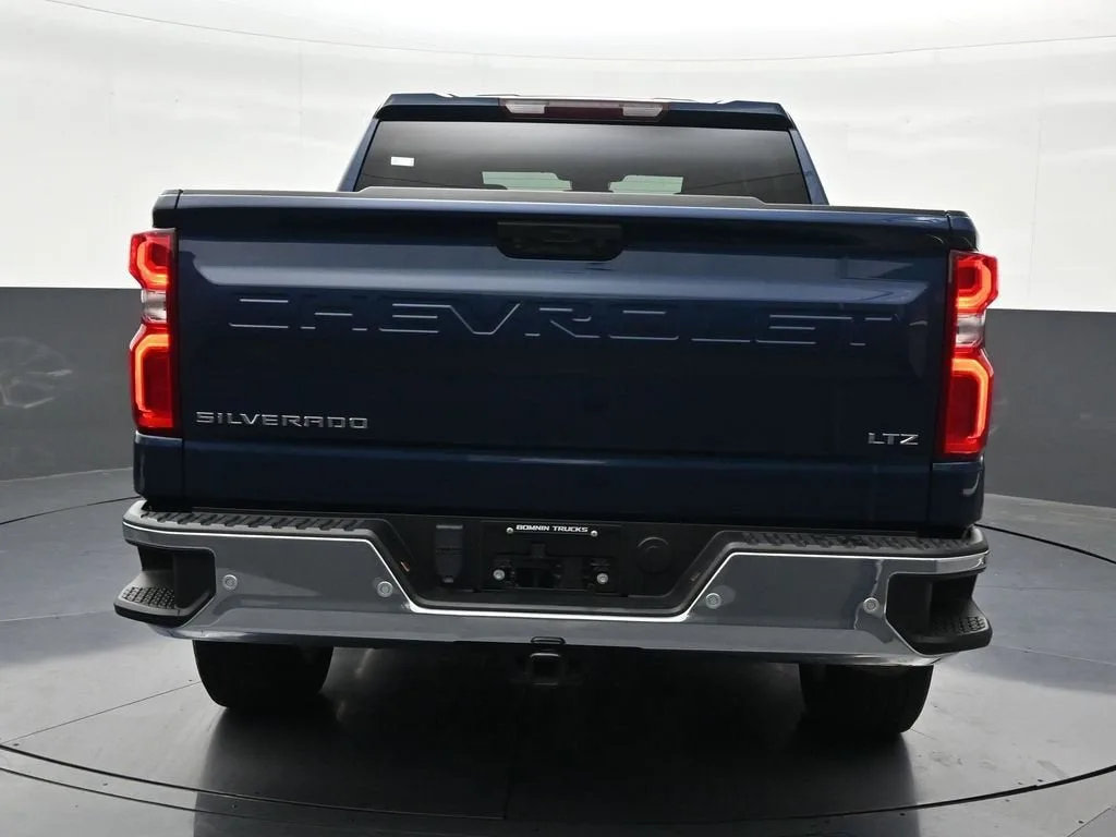 2023 Chevrolet Silverado 1500 LTZ photo 4