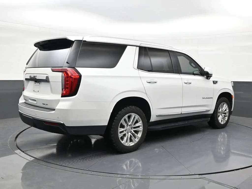 2022 GMC Yukon SLT photo 5