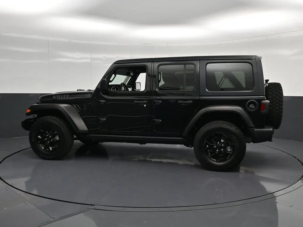 2021 Jeep Wrangler Unlimited Willys photo 8