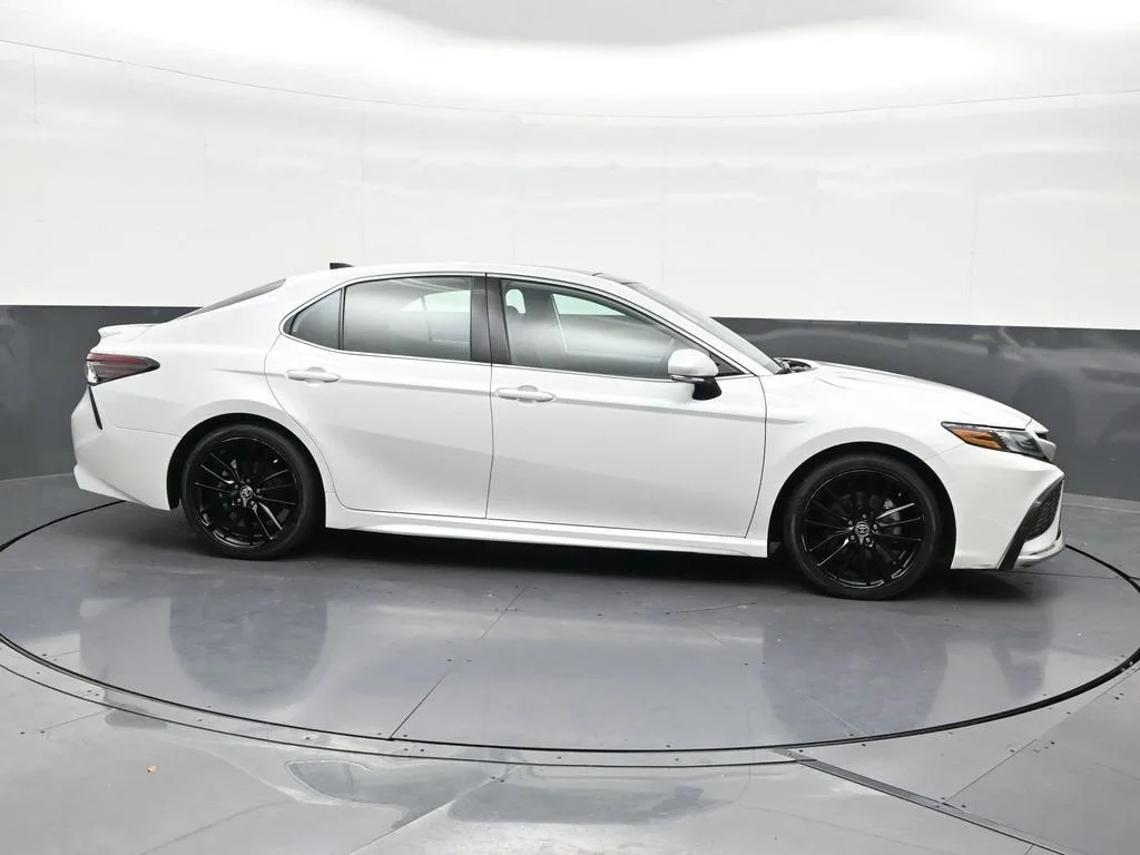 2023 Toyota Camry XSE photo 7