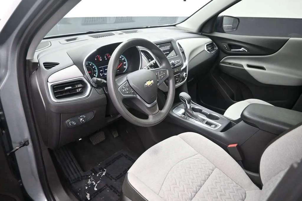 2024 Chevrolet Equinox LS photo 11