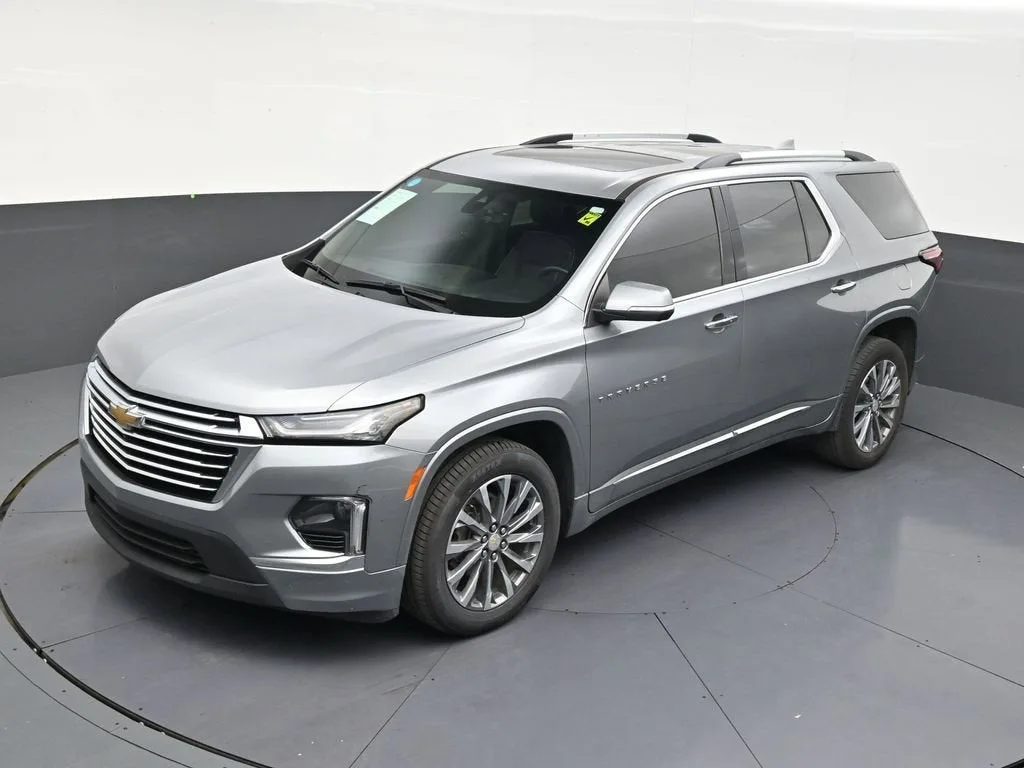 2023 Chevrolet Traverse Premier photo 12