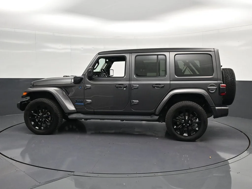 2021 Jeep Wrangler Unlimited Sahara 4xe photo 8