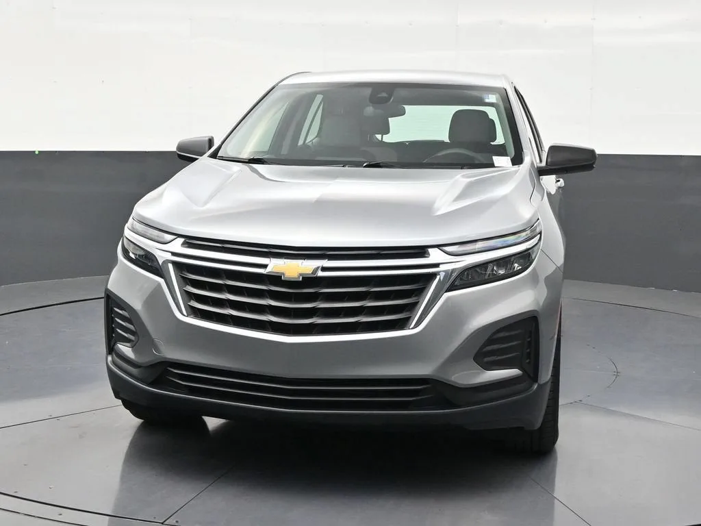 2023 Chevrolet Equinox LS photo 8