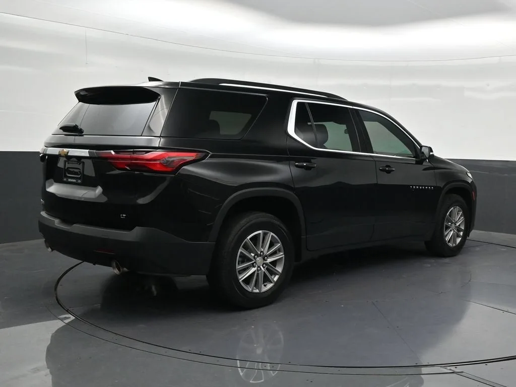 2024 Chevrolet Traverse Limited LT Cloth photo 5
