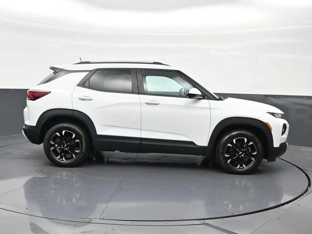 2023 Chevrolet Trailblazer LT photo 7
