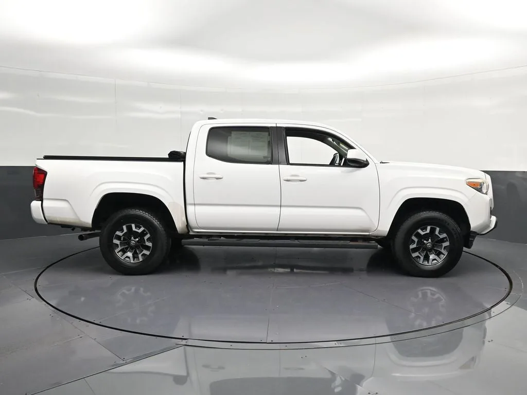 2019 Toyota Tacoma SR photo 4