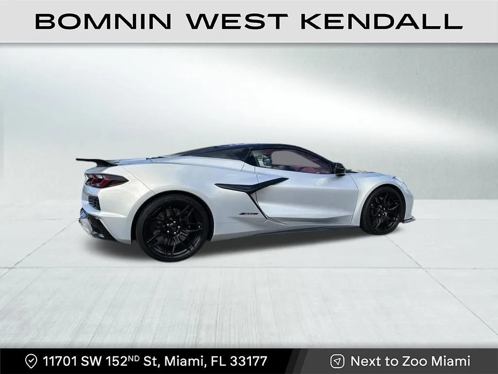 2023 Chevrolet Corvette Z06 3LZ photo 4
