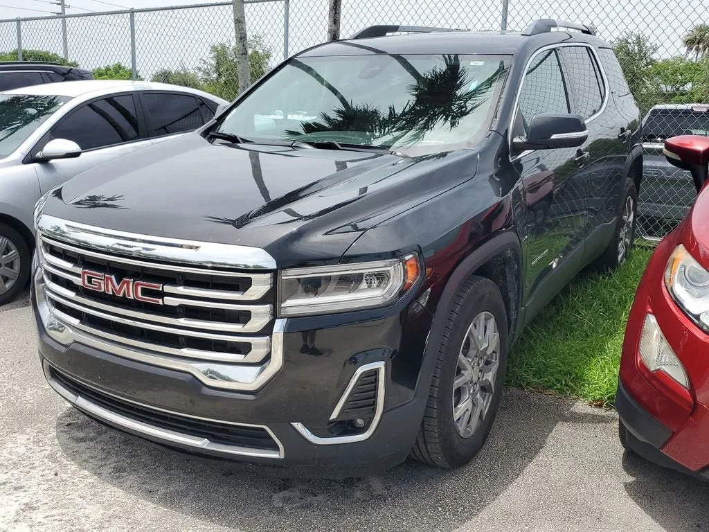 2022 GMC Acadia SLT photo 3