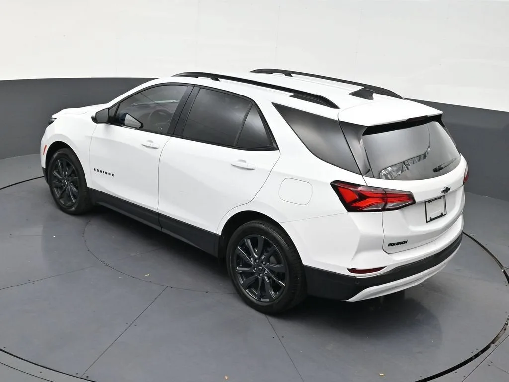 2023 Chevrolet Equinox RS photo 11