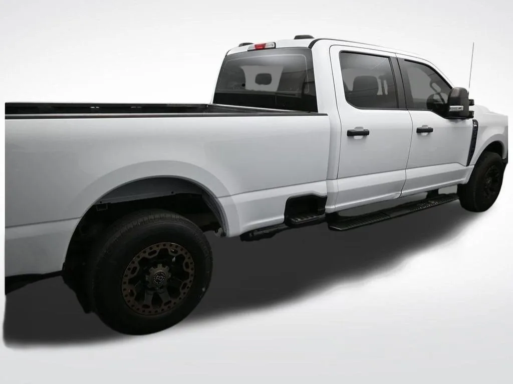 2024 Ford F-250 XL photo 6