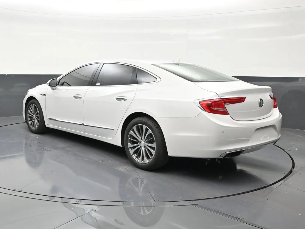 2019 Buick LaCrosse Essence photo 3