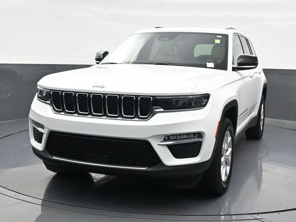 2023 Jeep Grand Cherokee Limited 4x4 photo 9