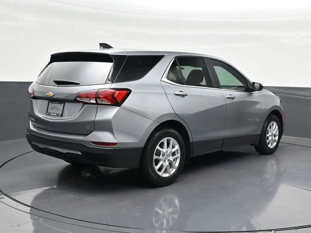 2024 Chevrolet Equinox LT photo 5