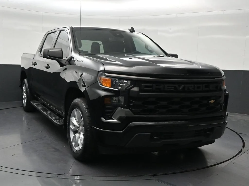 2022 Chevrolet Silverado 1500 Custom photo 8