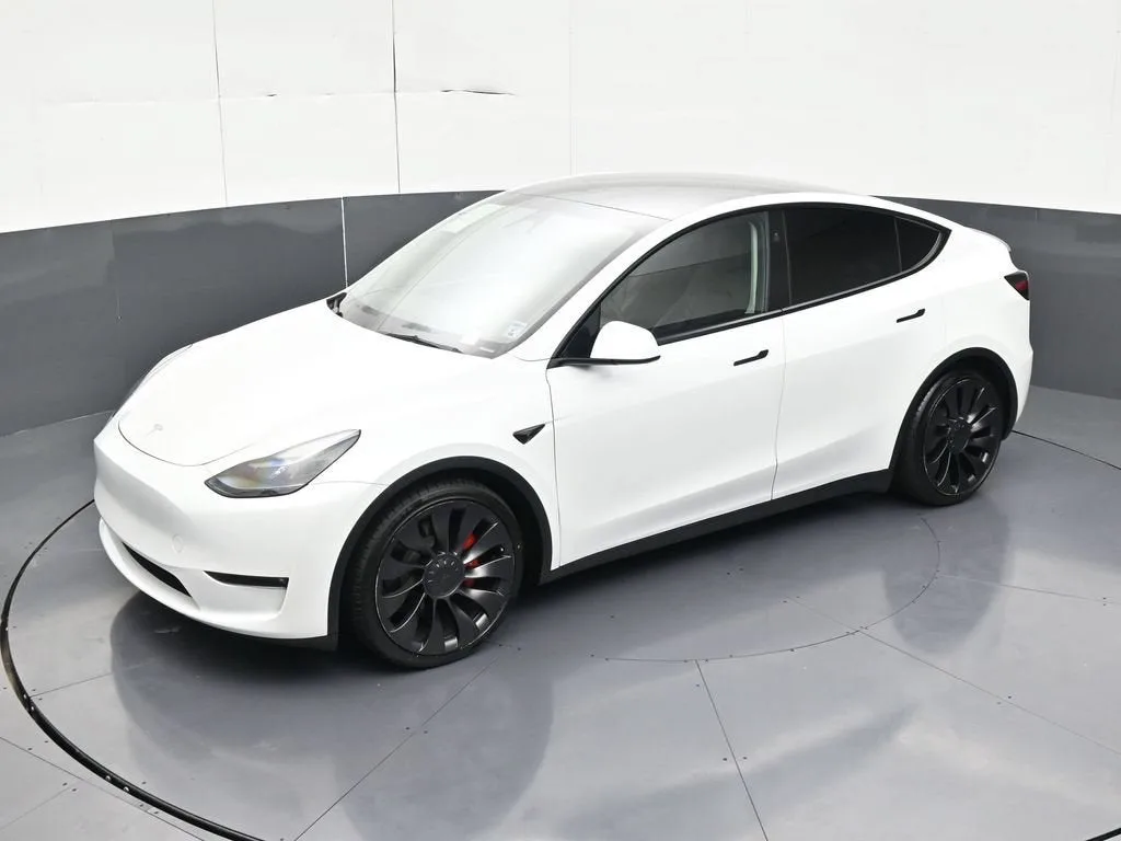 2023 Tesla Model Y Performance photo 12