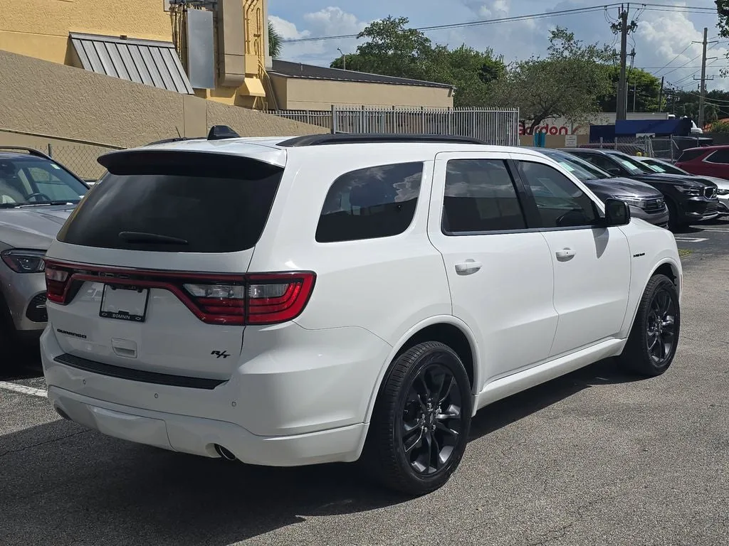 2023 Dodge Durango R/T Plus photo 3