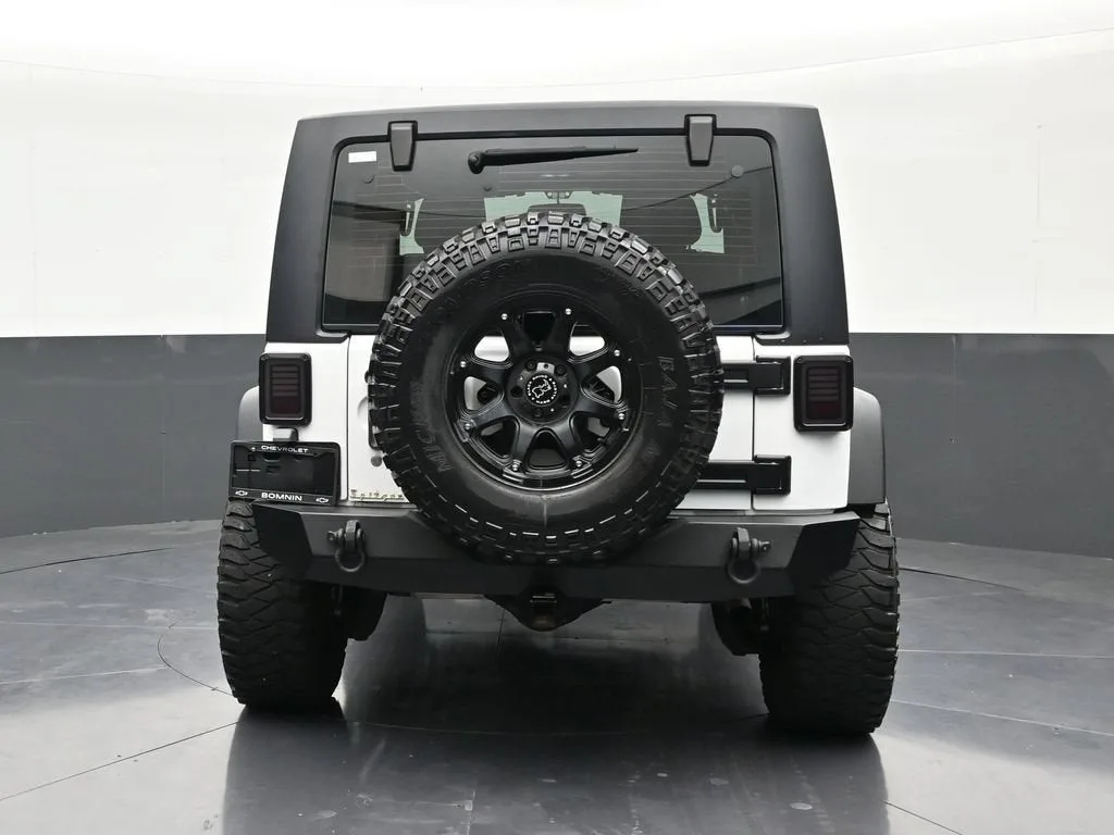 2017 Jeep Wrangler Sport photo 4