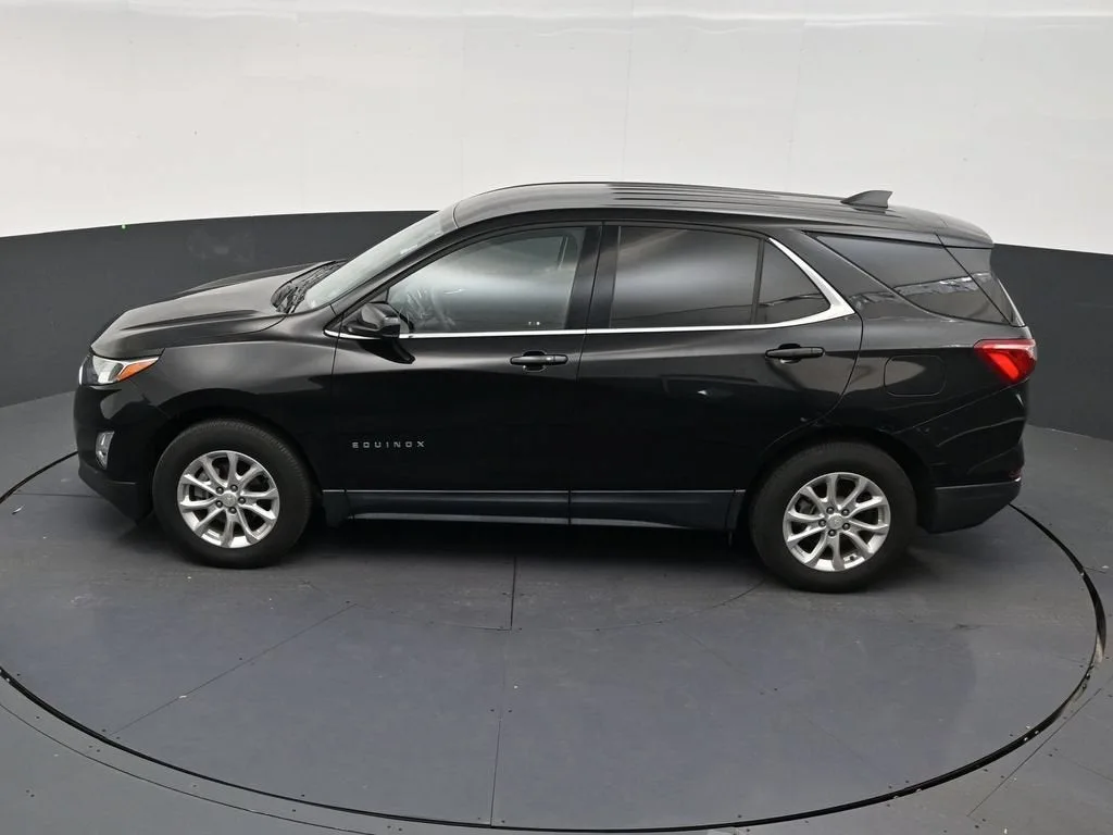 2020 Chevrolet Equinox LT photo 12