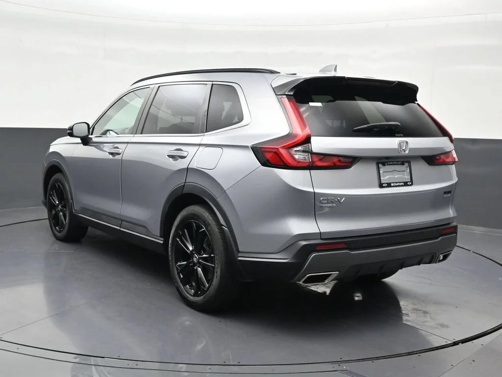 2023 Honda CR-V Hybrid Sport Touring photo 3