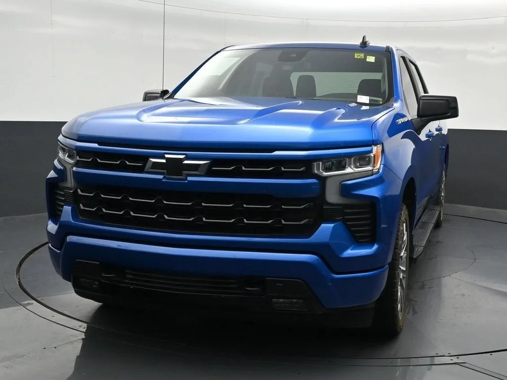 2024 Chevrolet Silverado 1500 RST photo 9