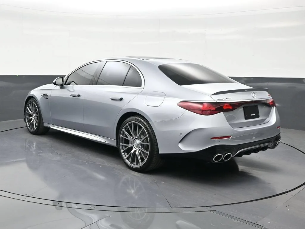 2026 Mercedes-Benz AMG® E 53 E AMG® E 53 E photo 3