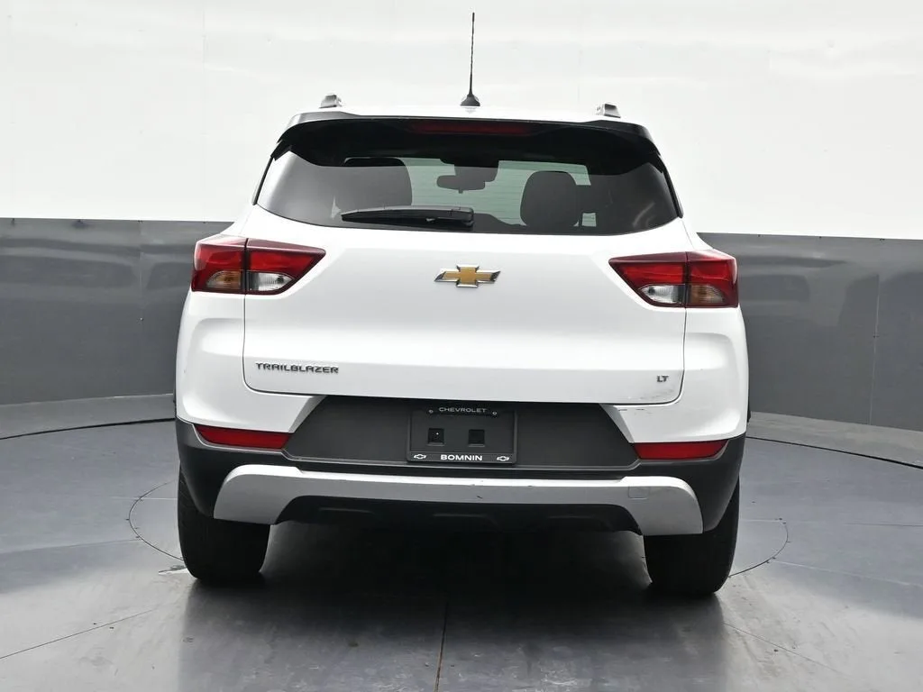 2023 Chevrolet Trailblazer LT photo 4