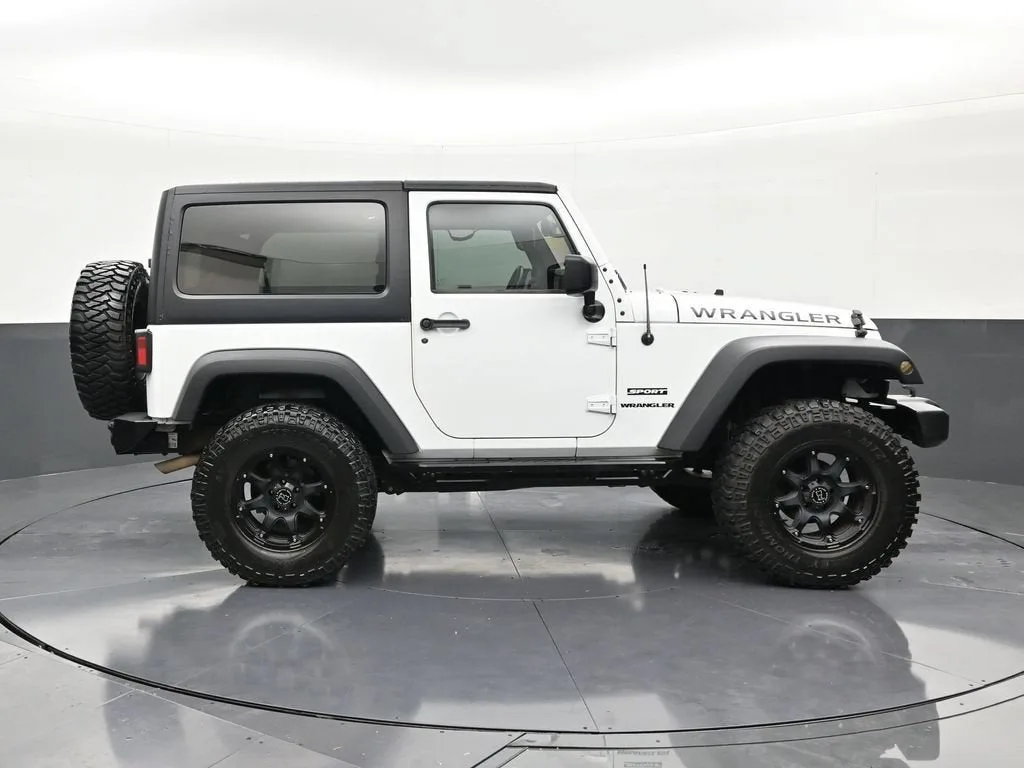 2017 Jeep Wrangler Sport photo 6