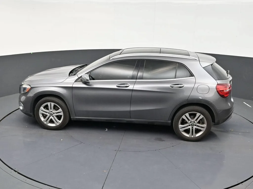 2018 Mercedes-Benz GLA GLA 250 photo 12