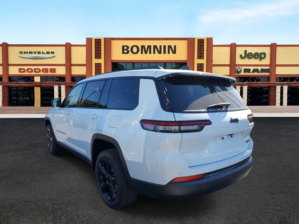 2025 Jeep Grand Cherokee L Limited photo 4