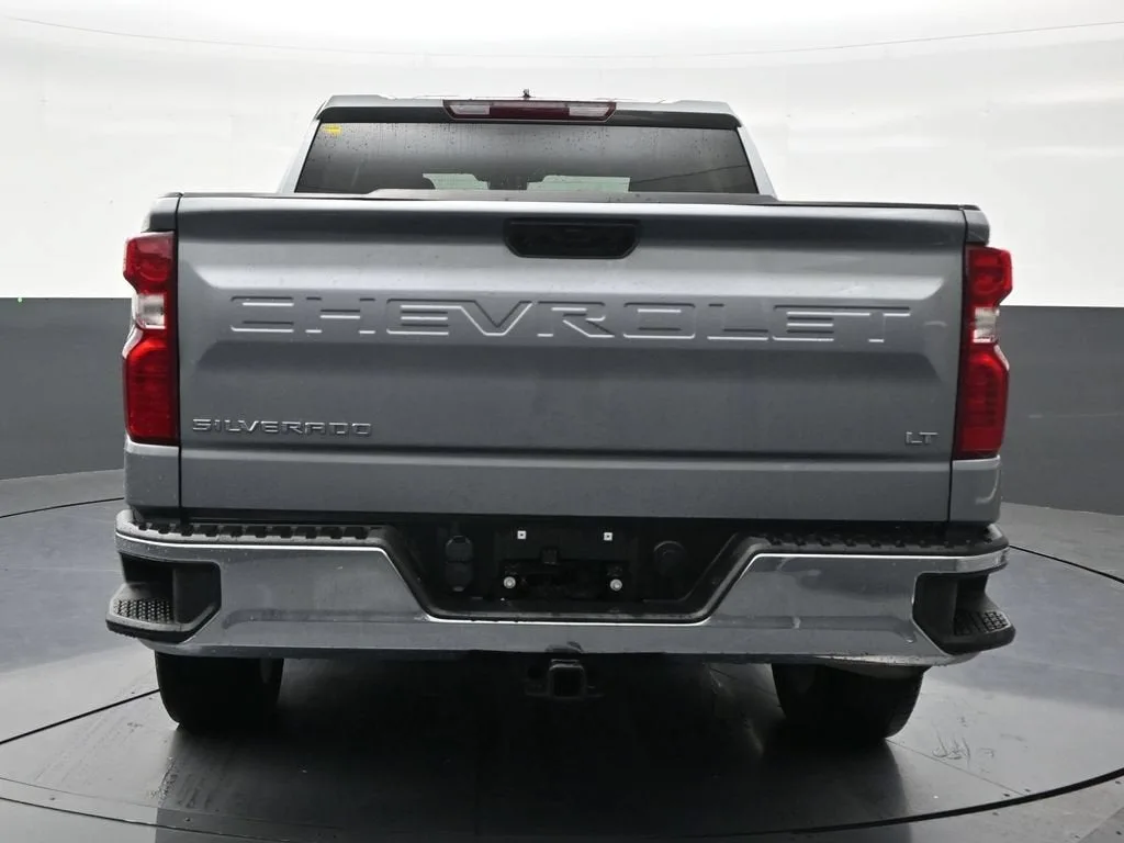 2024 Chevrolet Silverado 1500 LT photo 4