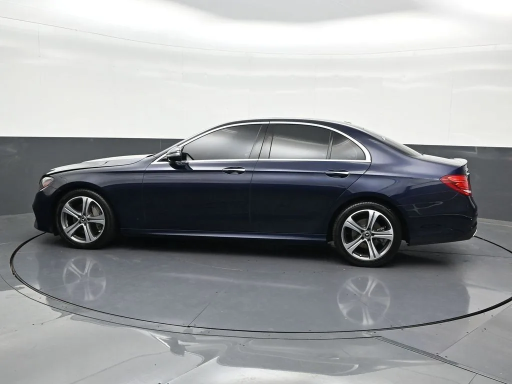 2020 Mercedes-Benz E 350 E 350 photo 2