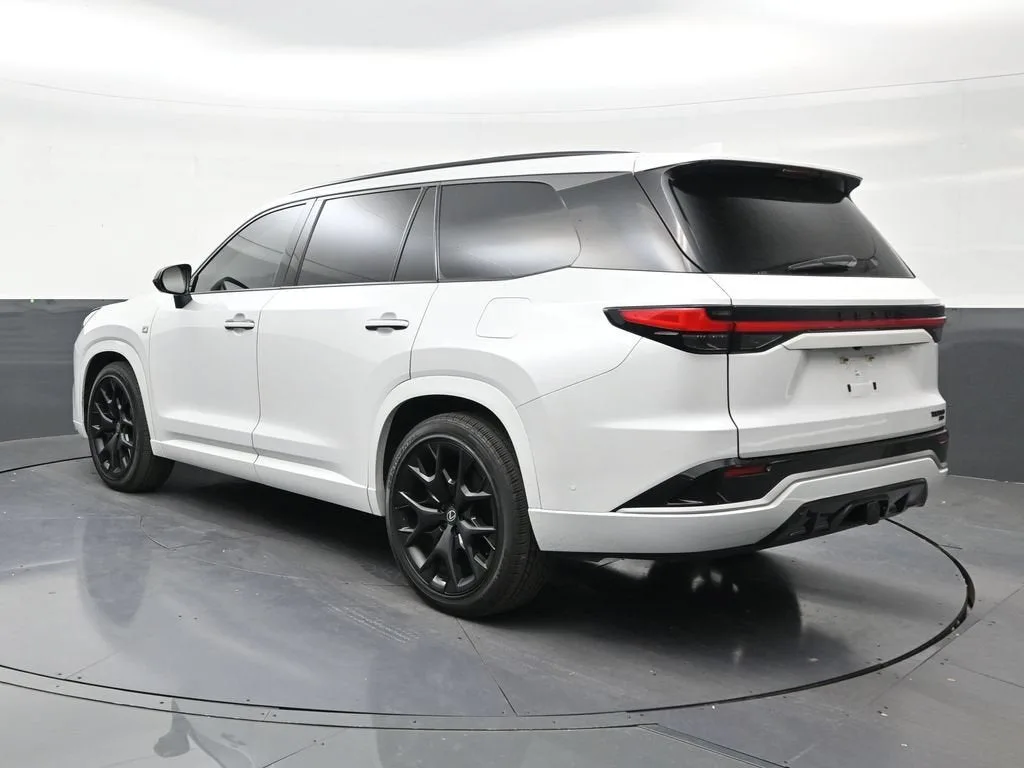 2026 Lexus TX 350 F SPORT Handling photo 3