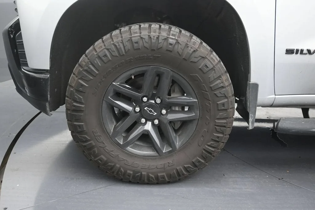 2019 Chevrolet Silverado 1500 Custom Trail Boss photo 9