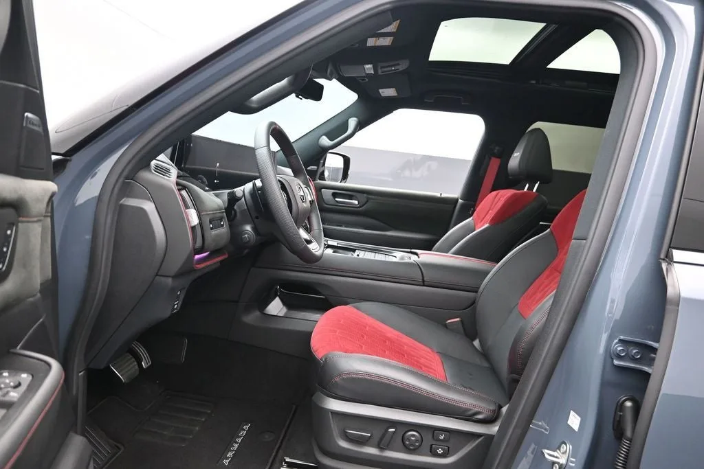 2026 Nissan Armada NISMO photo 11