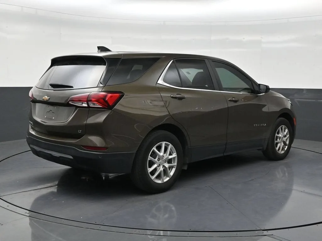 2023 Chevrolet Equinox LT photo 5